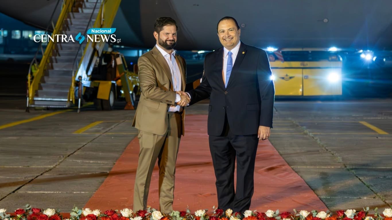 Gabriel Boric, Presidente de Chile, llega a Guatemala