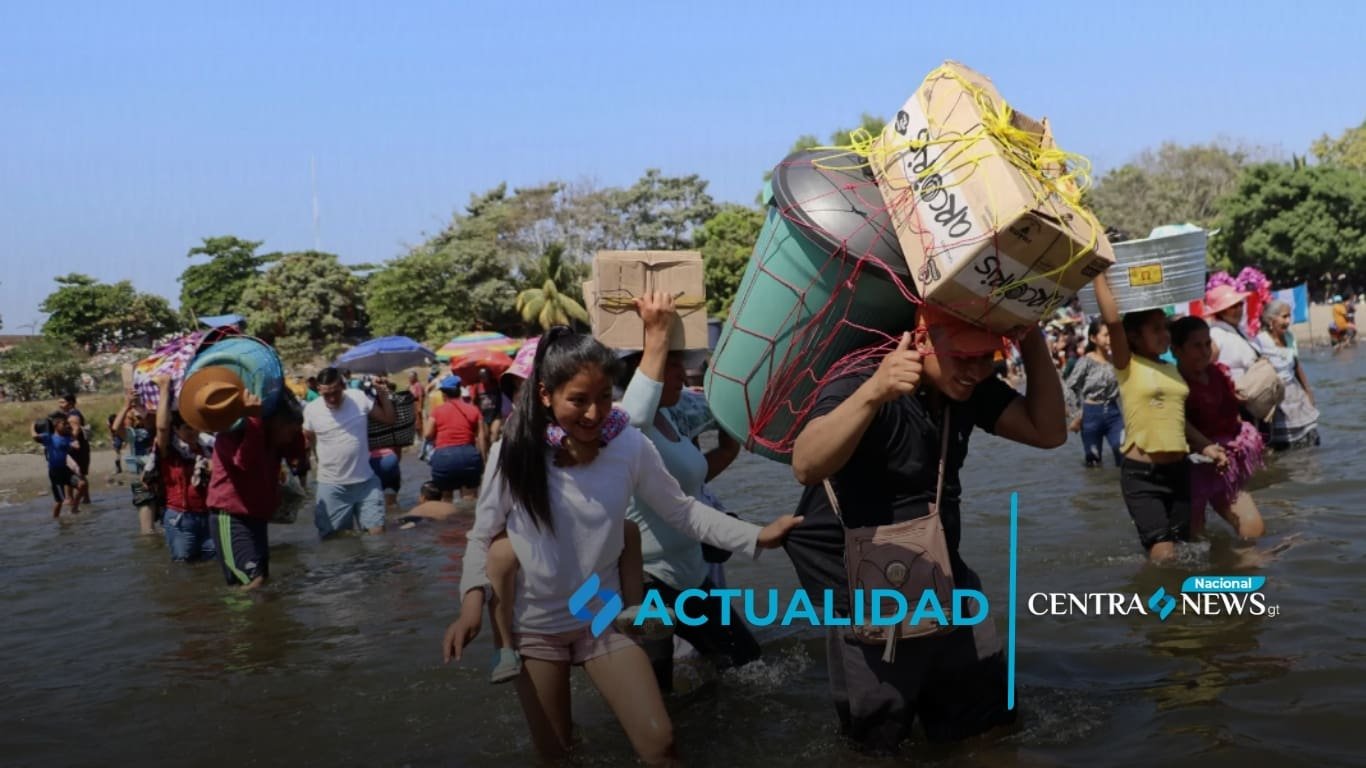 Guatemaltecos y vendedores mexicanos