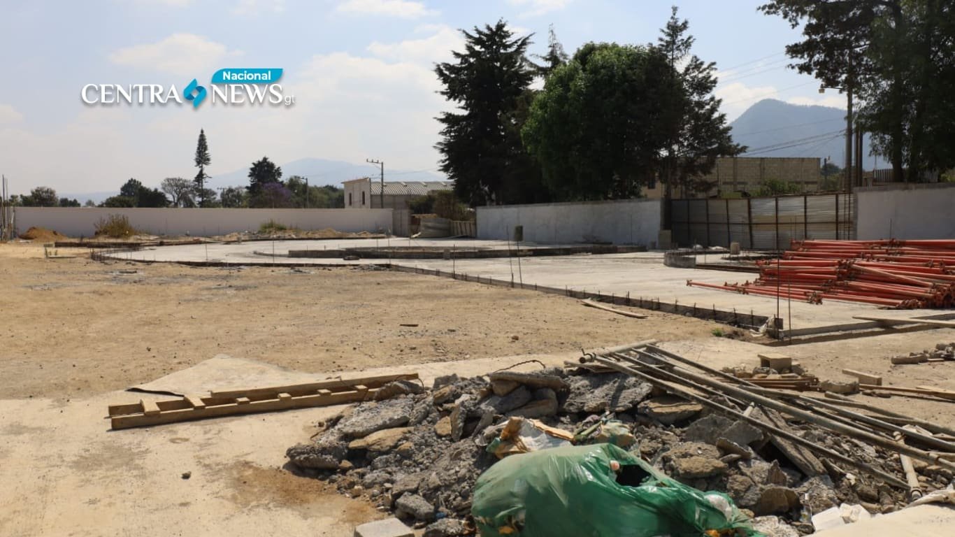 Millonaria inversión en escuela de Parramos