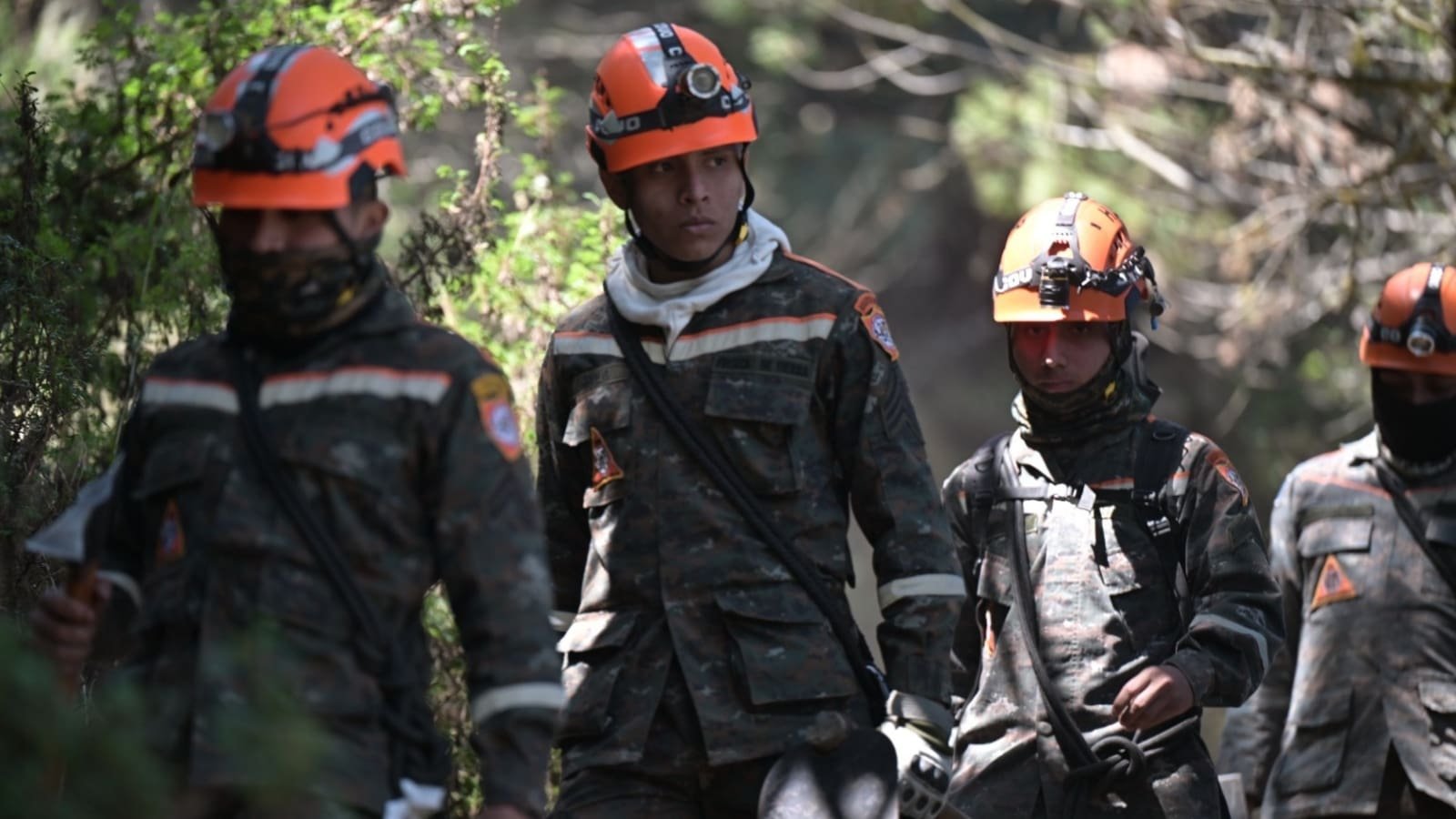 Alrededor de 21 mil soldados y reservistas combaten incendios en Guatemala