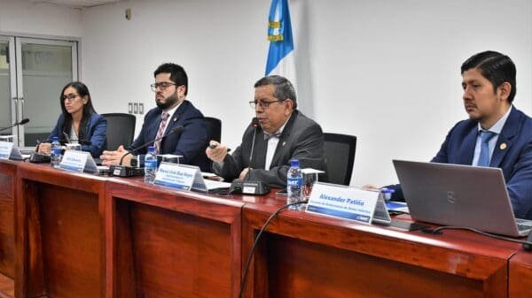 Detectan fraccionamiento de facturación con CF