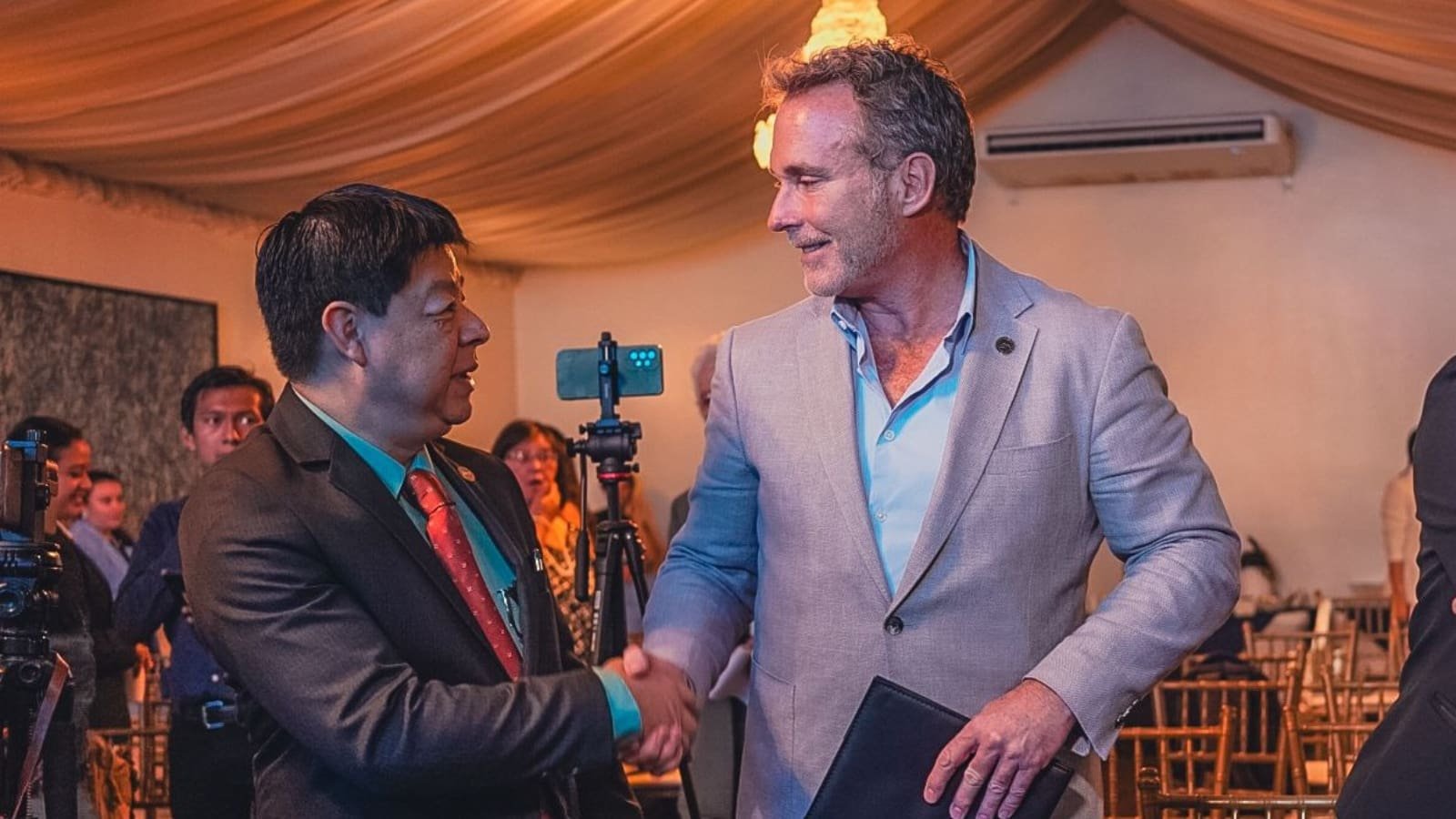 Fortalecen turismo guatemalteco con acreditación y el sello Q