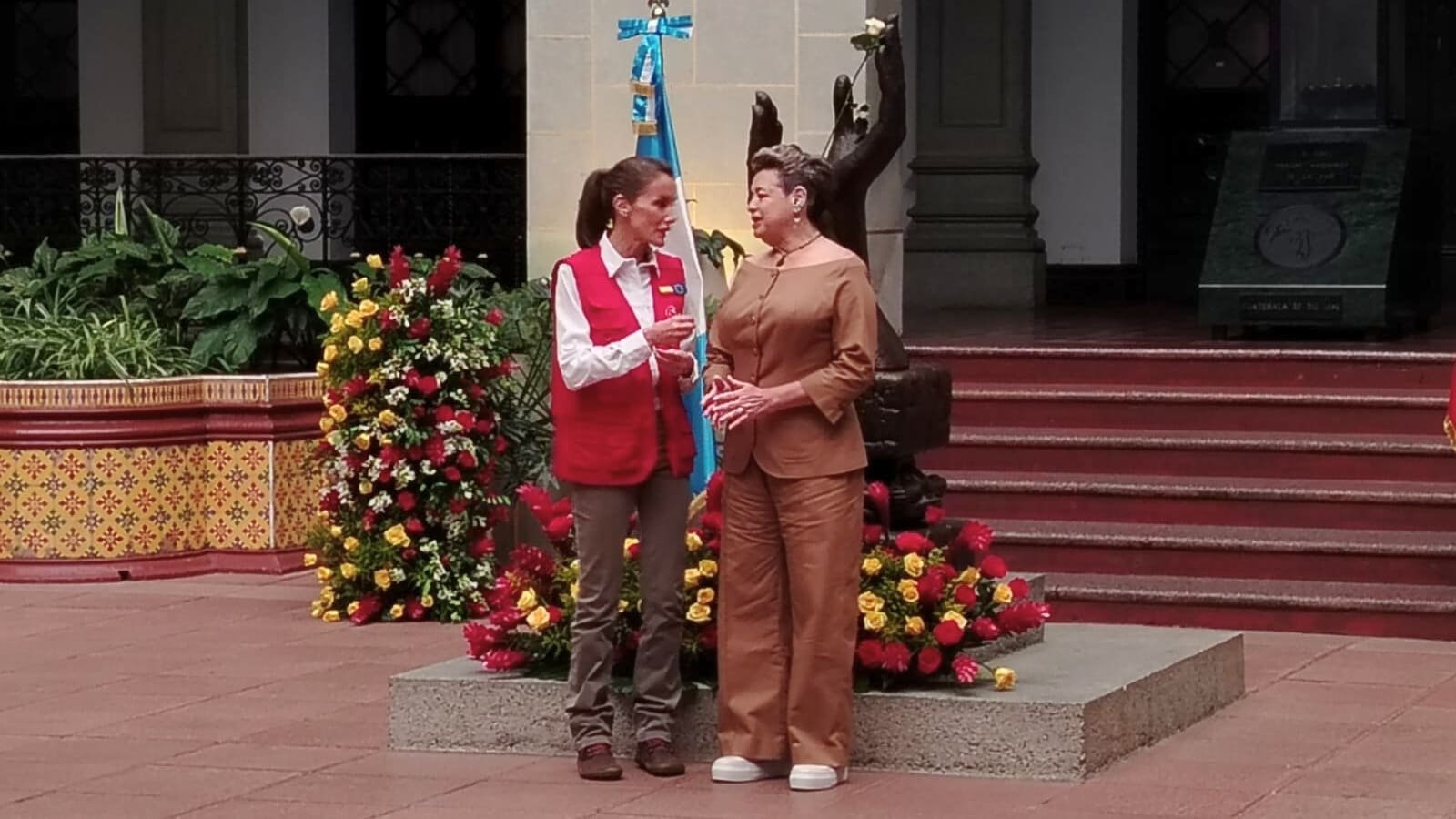 Reina Letizia de España inicia visita de cooperación en Guatemala