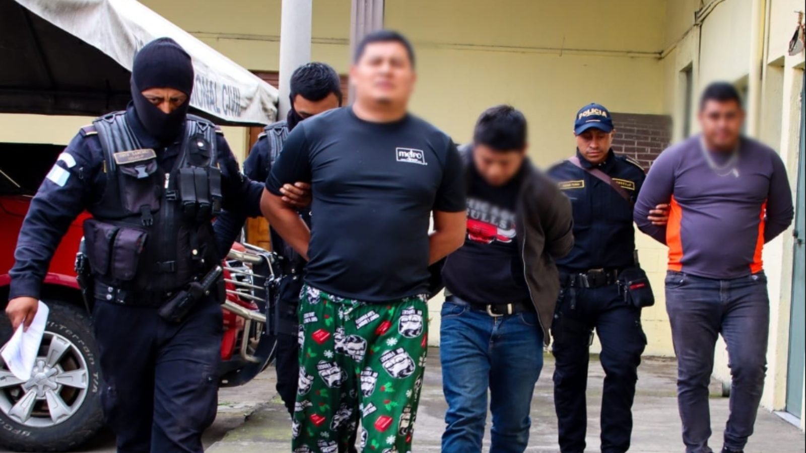 Capturan banda de asaltabuses en Chimaltenango durante operativo por Bono 14
