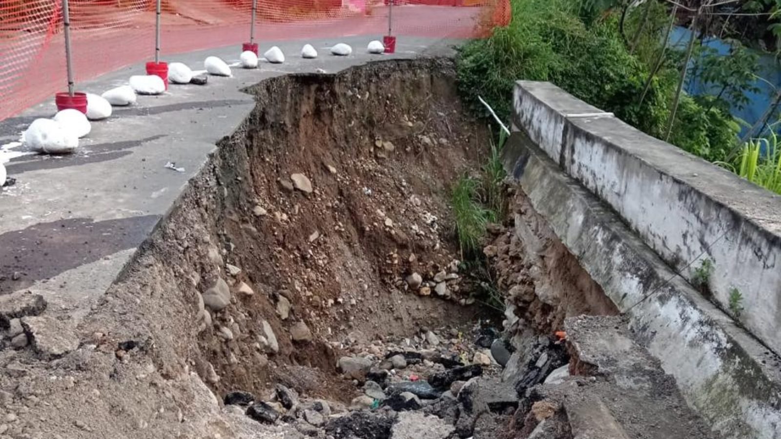 Socavamiento en San Marcos Conred atiende emergencia y emite advertencias