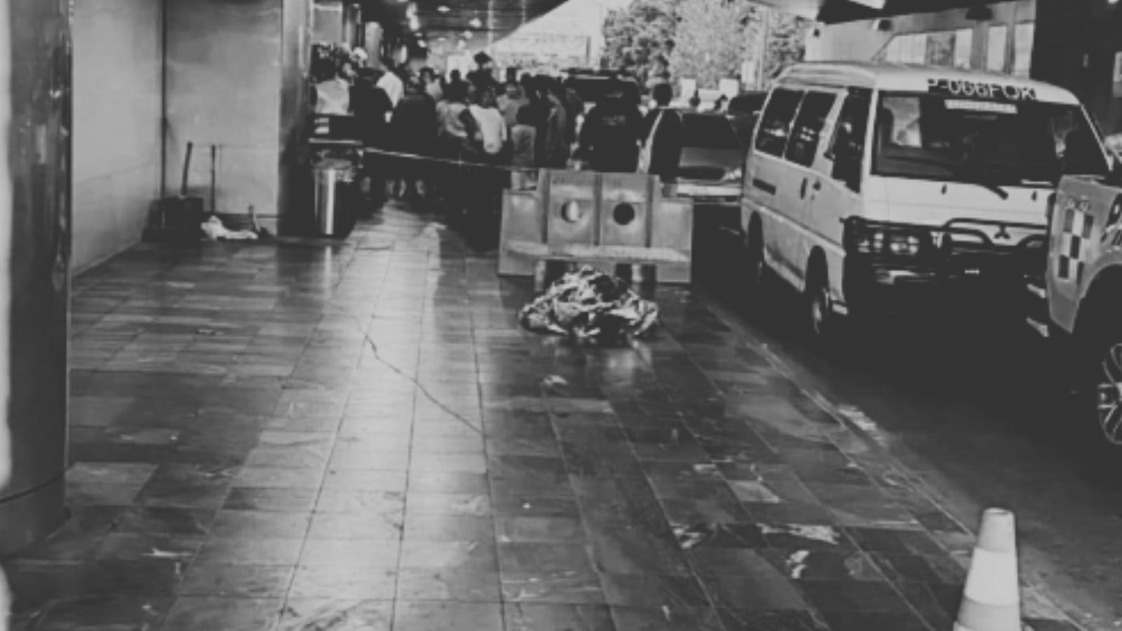 Esto se sabe de la muerte de un cargador de equipaje en las afueras del Aeropuerto La Aurora