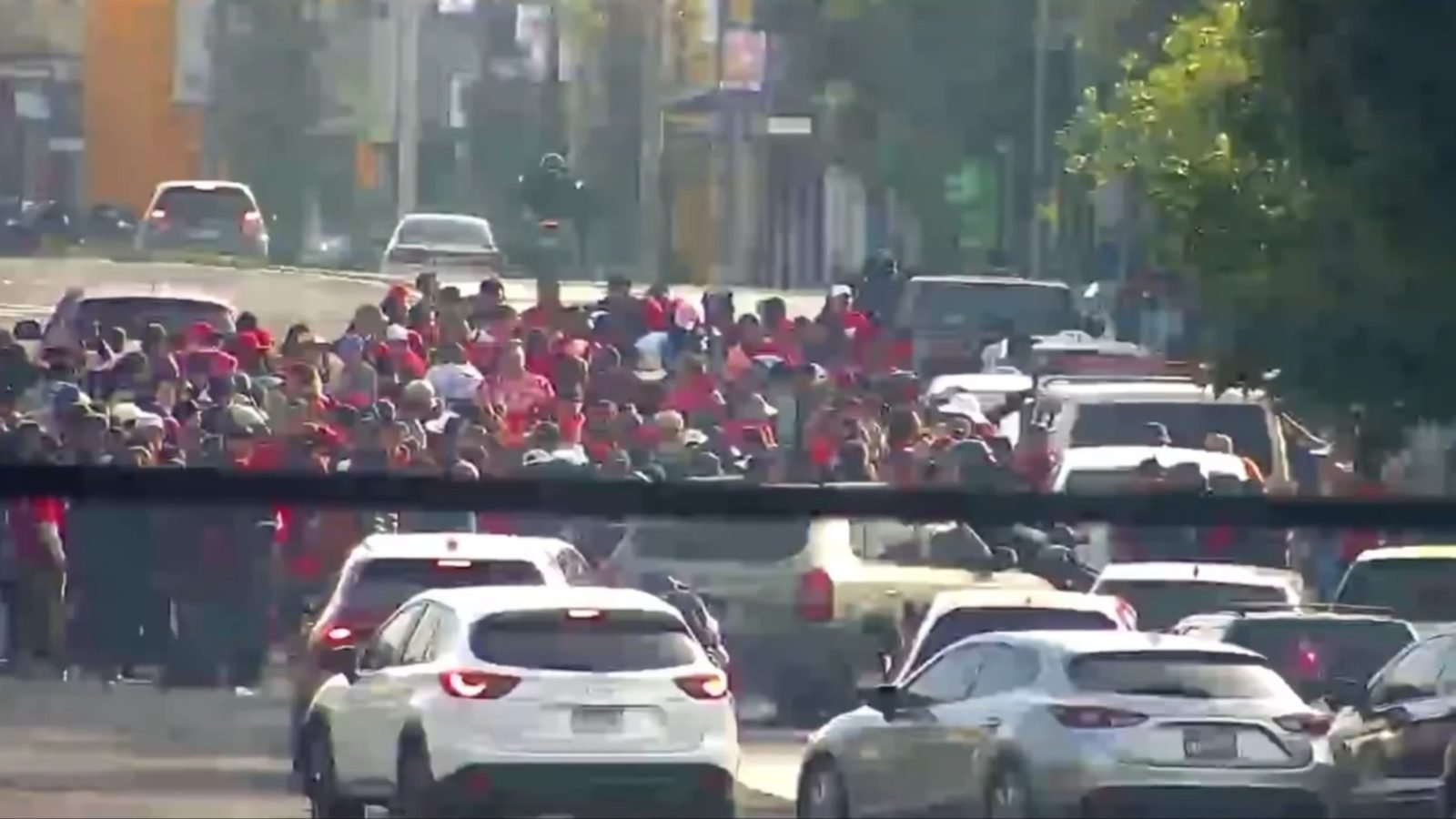 Caos vial en la capital salubristas paralizan la ciudad con protestas