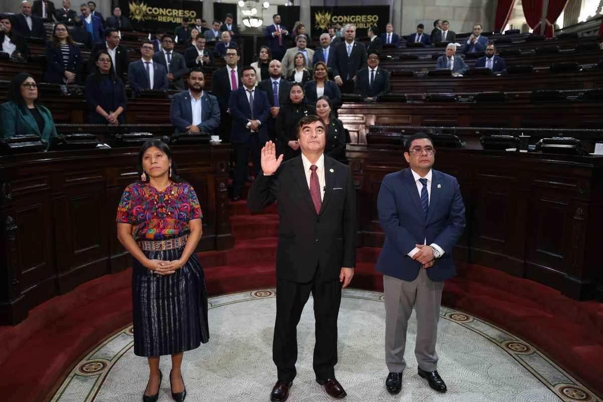 Teódulo Cifuentes asume presidencia de CSJ y promete transparencia