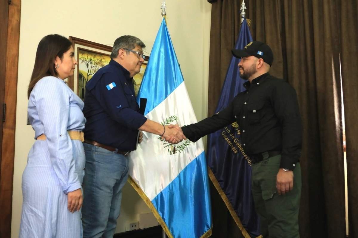 Luis Juárez asume la dirección del SP con enfoque en seguridad y modernización