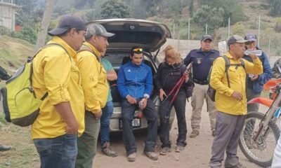 Rescatan a turistas extraviados en el volcán Santa María