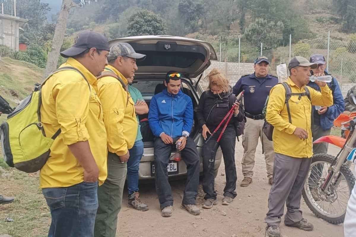 Rescatan a turistas extraviados en el volcán Santa María