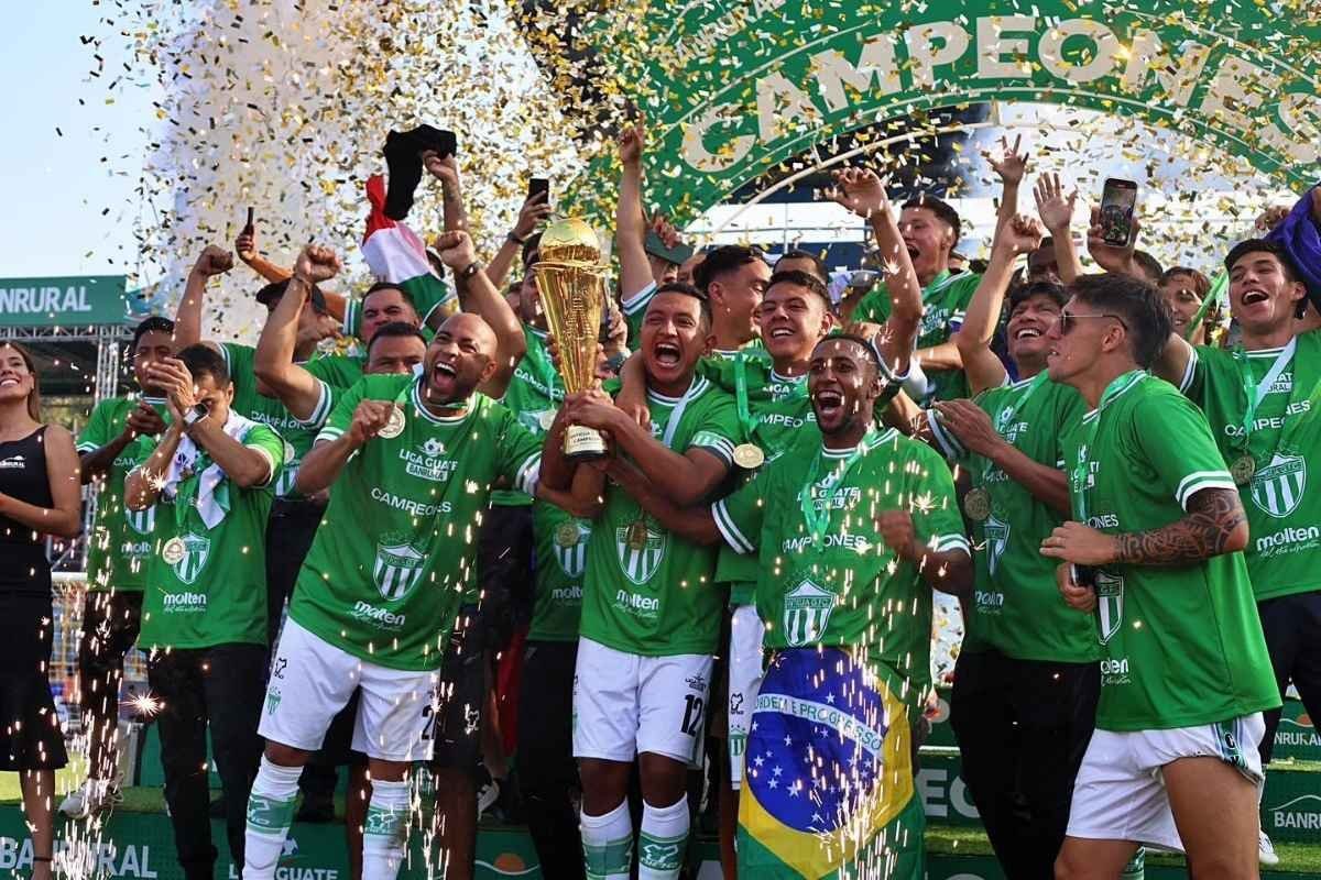 Bradley firma la hazaña Antigua GFC remonta y conquista su quinto título en El Trébol