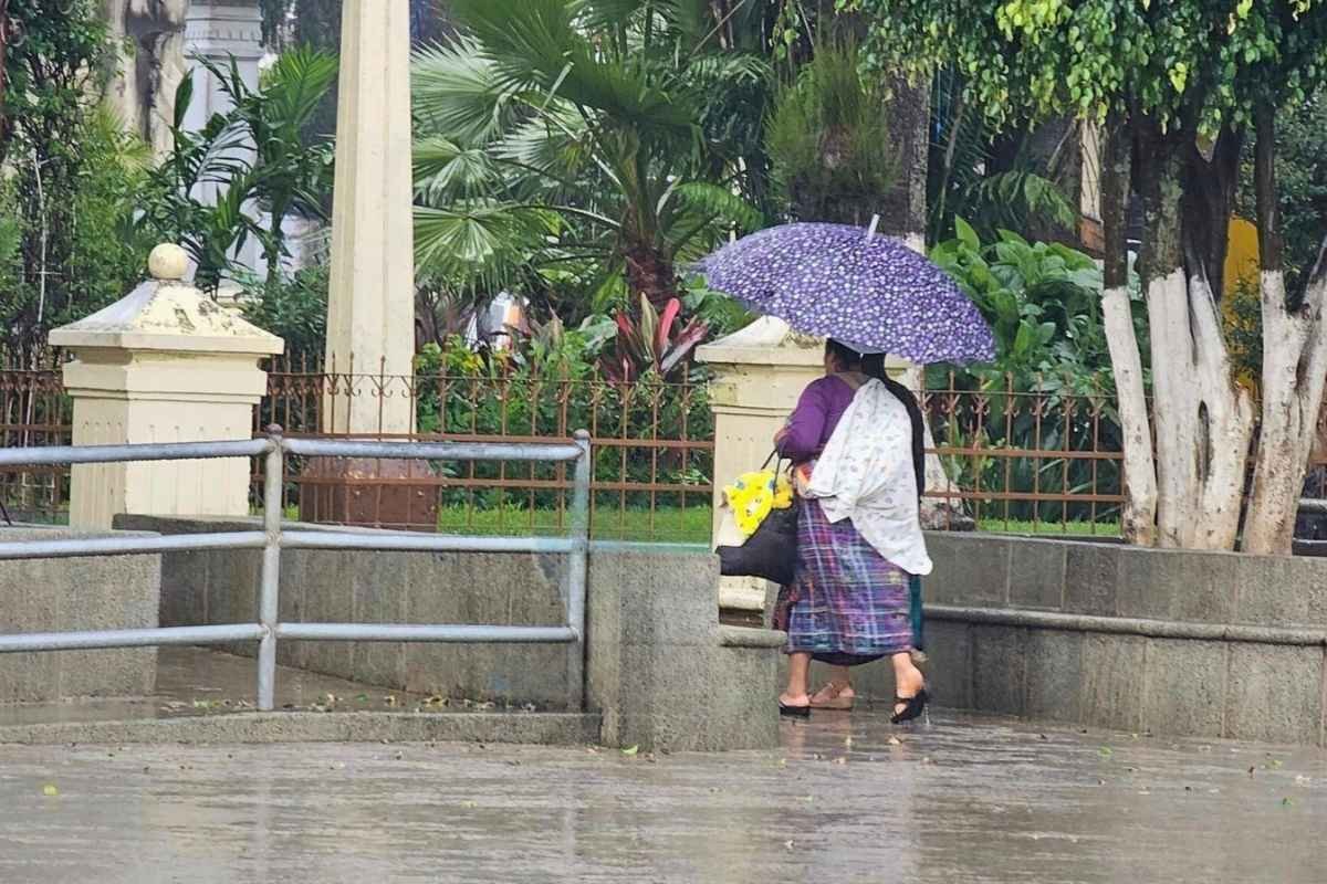 Lluvias regresan con fuerza tras fin de la canícula en Guatemala