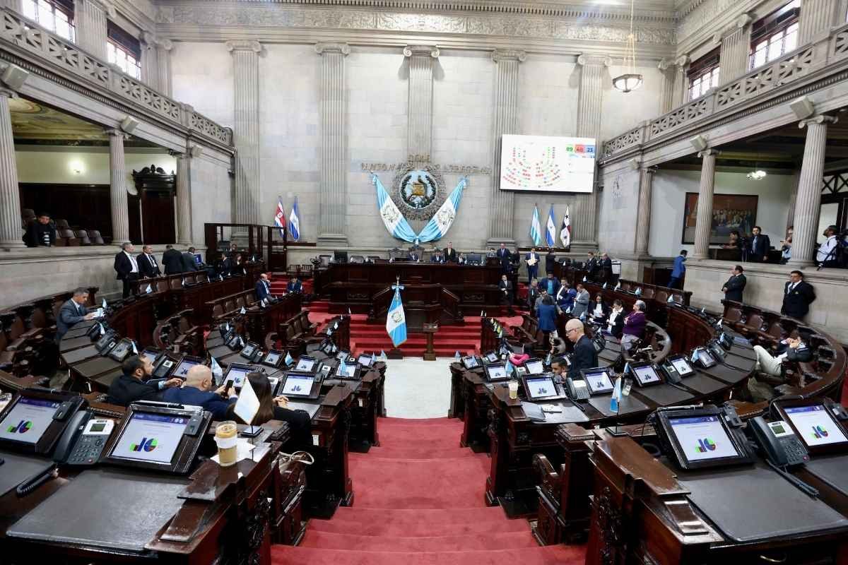 Congreso debate futuro del decreto 7-2025