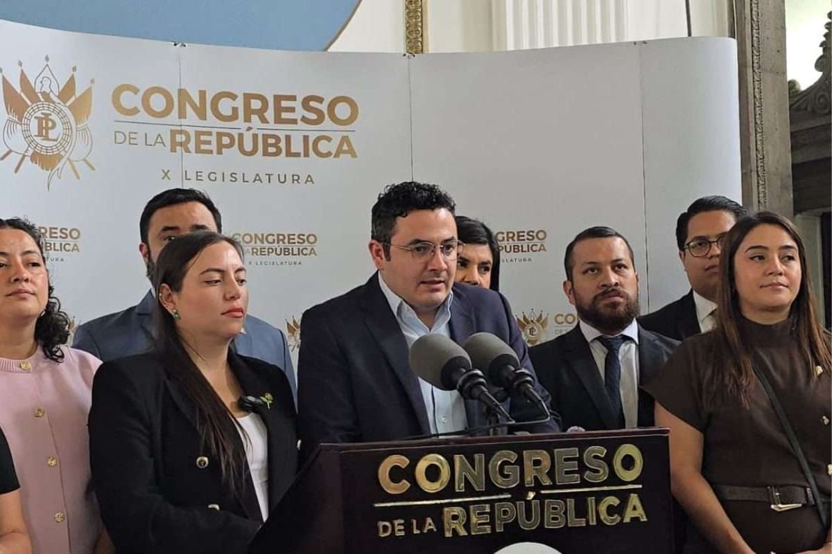 Oficialismo denuncia supuestos vínculos de Sandra Torres y diputados de oposición con pandillas