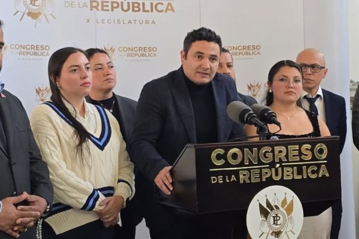 Diputados presentan amparo para frenar construcción del Aerómetro impulsado por Ricardo Quiñones