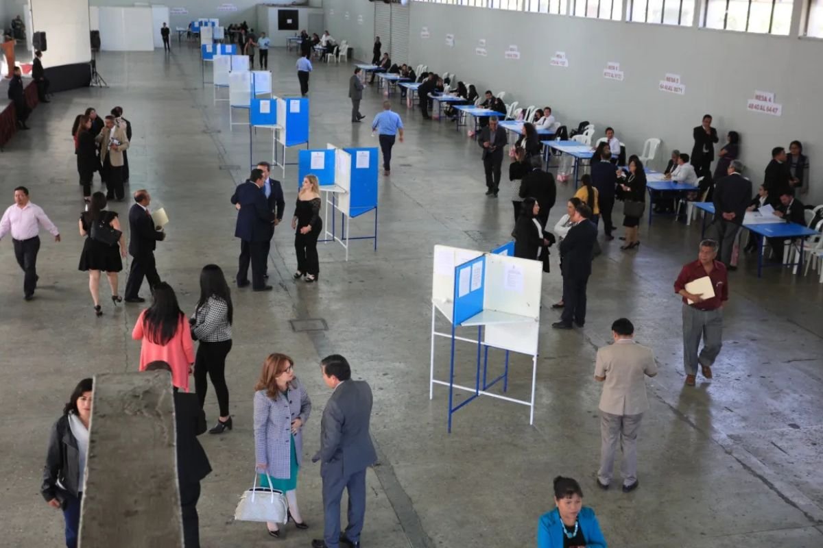 Elección en el CANG avanza sin profesionales de ciencias afines