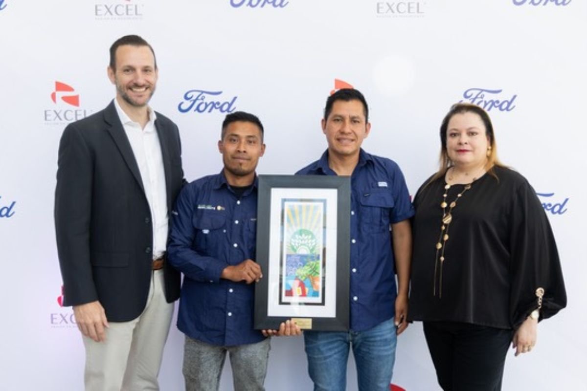 Ford reconoce proyecto de reforestación en montañas mayas Tz’utujil como ganador de Donativos Ambientales 2025