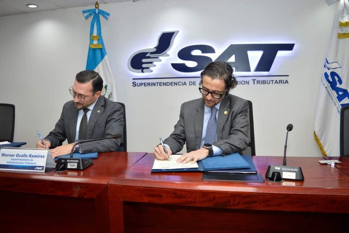 PGN y SAT firman acuerdo para acceder a registros vehiculares y fortalecer búsqueda de menores desaparecidos en Guatemala