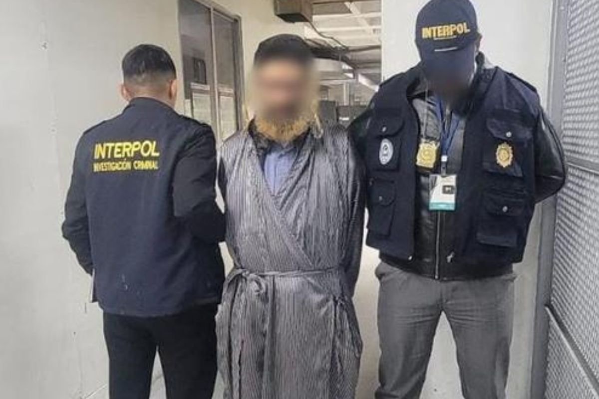 PNC captura en zona 9 a integrante de Lev Tahor requerido por México