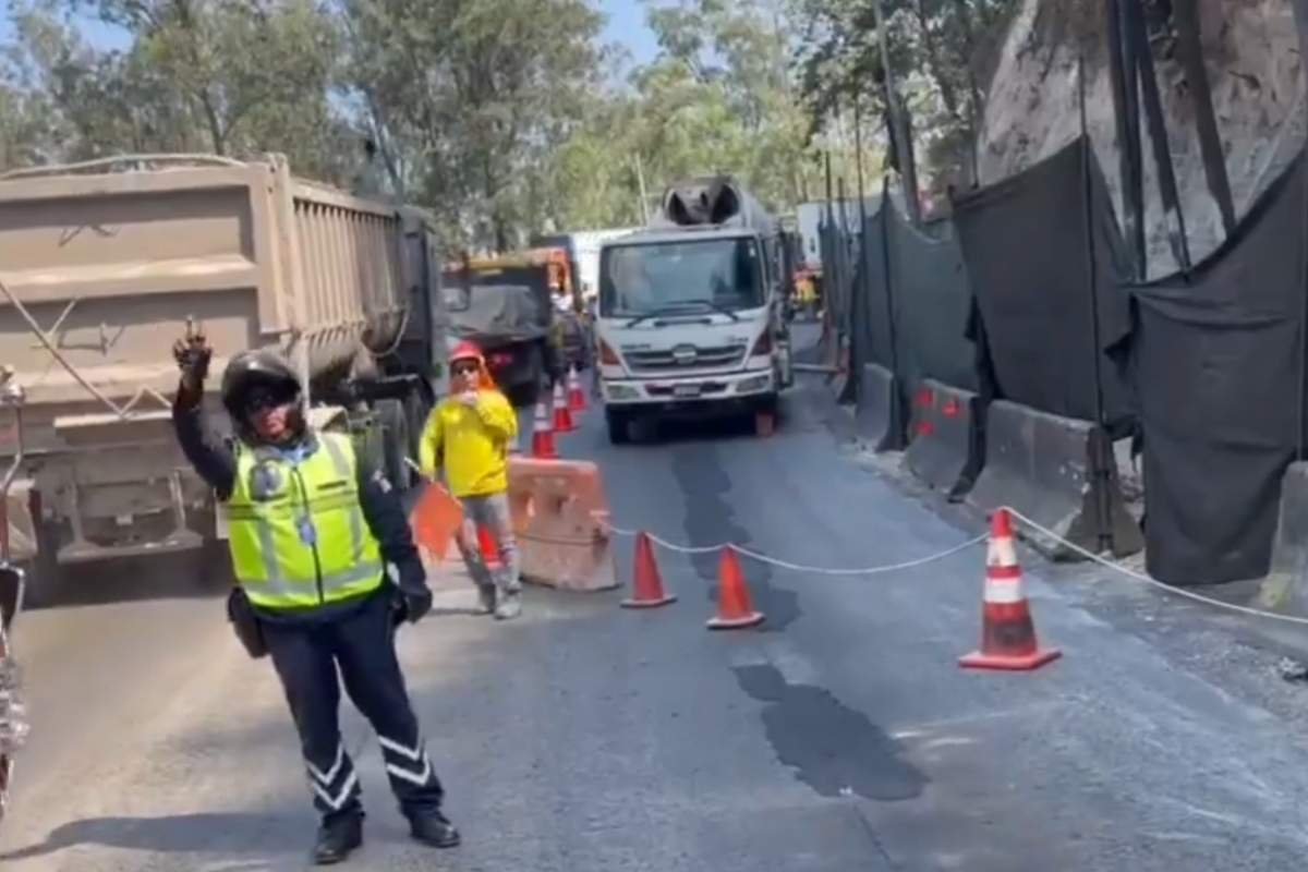 Cierran carril en subida de Villa Lobos por trabajos en talud