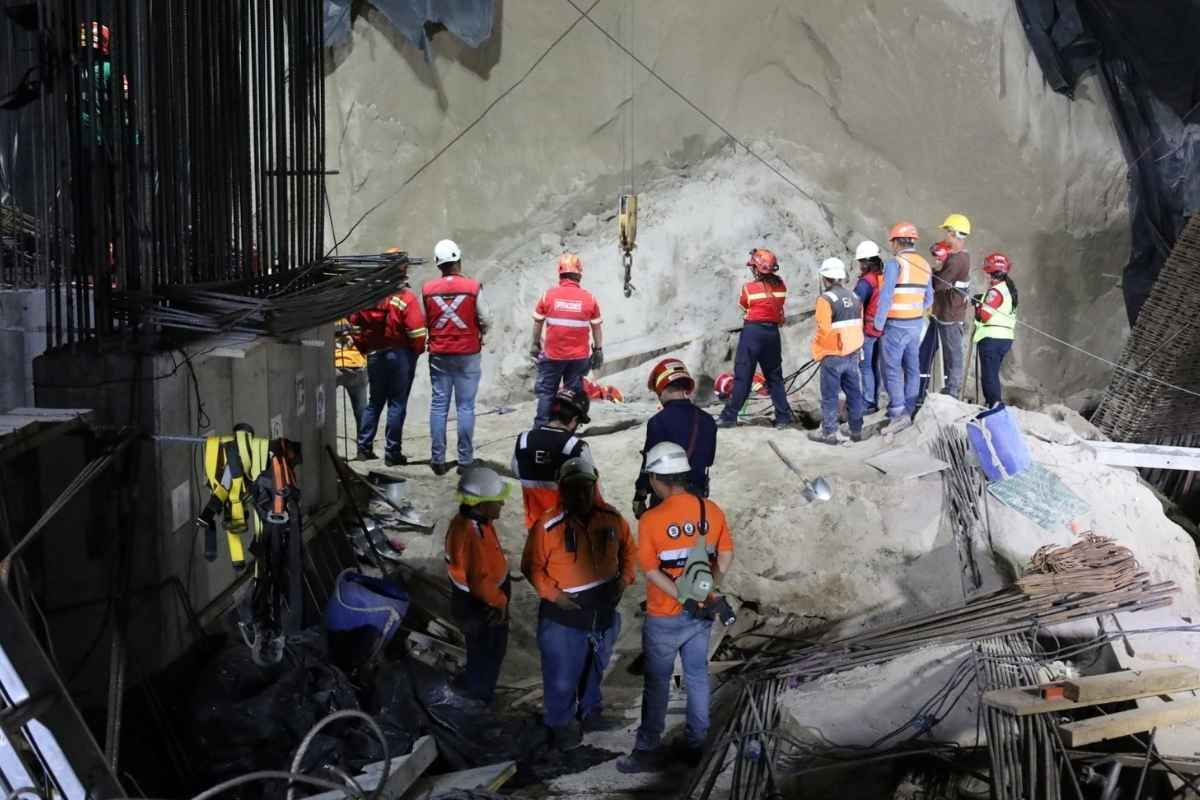 Cuatro trabajadores mueren tras deslizamiento en obra de zona 14