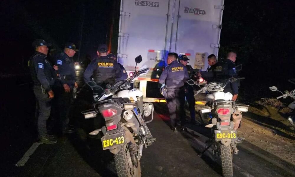 Furgón con insumos médicos es recuperado en Palín