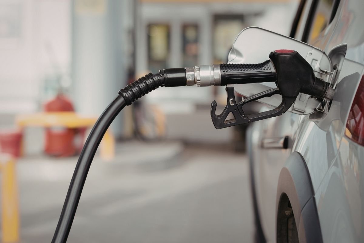 Petróleo al alza pone presión sobre precios internos, pero descartan desabastecimiento