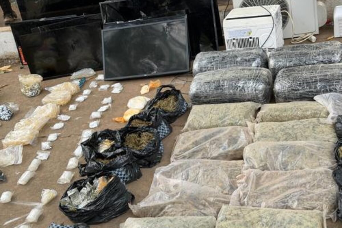 Requisa en la cárcel Canadá, en Escuintla, deja más de 170 celulares, drogas, armas y equipos tecnológicos