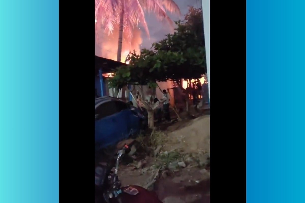 San Marcos incendio en escuela deja bomberos heridos y cuatro detenidas